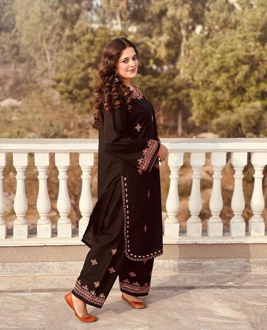 Zeenat Embroidered